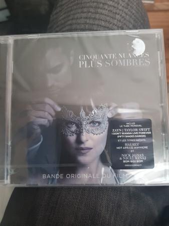 Collectif - Cinquantes nuances plus sombres Bon état -  reconditionné disponible sur Label Emmaüs
